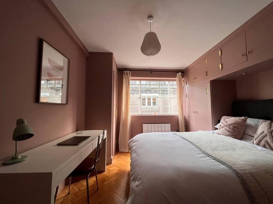 Fitzrovia / Bloomsbury / West End - Two Bed Appartamento Londra